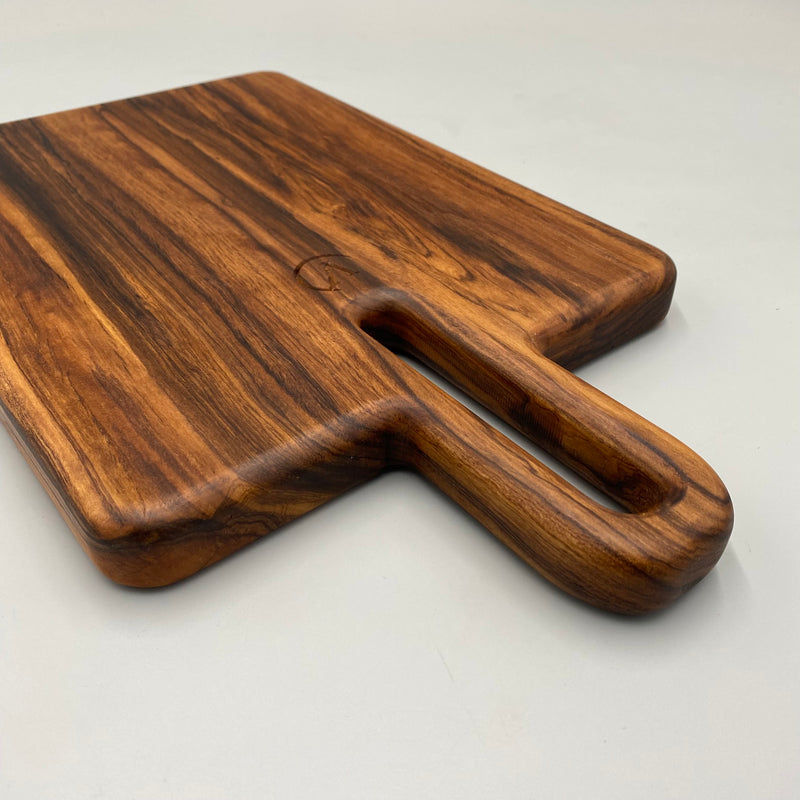 FUNCHAL Chopping Board Ash or African Wood 400 x 250 x 27 - MADE IN BRITAIN - FREE PERSONALISATION