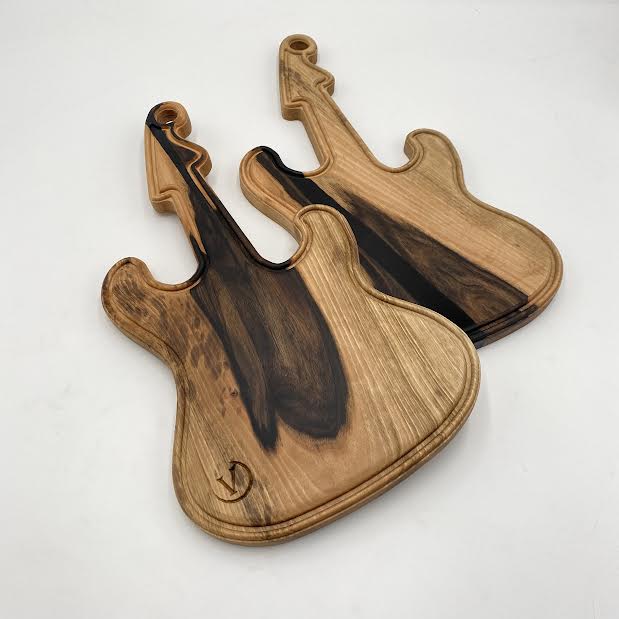 GUITAR Chopping Board Walnut 450 x 250 x 20 - MADE IN BRITAIN - FREE PERSONALISATION