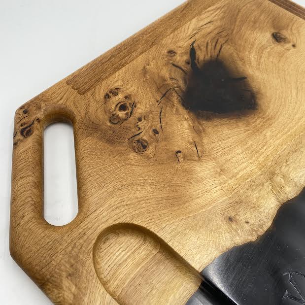 WAVE Chopping Board Oak & Epoxy Resin 450 x 300 x 20 - MADE IN BRITAIN - FREE PERSONALISATION